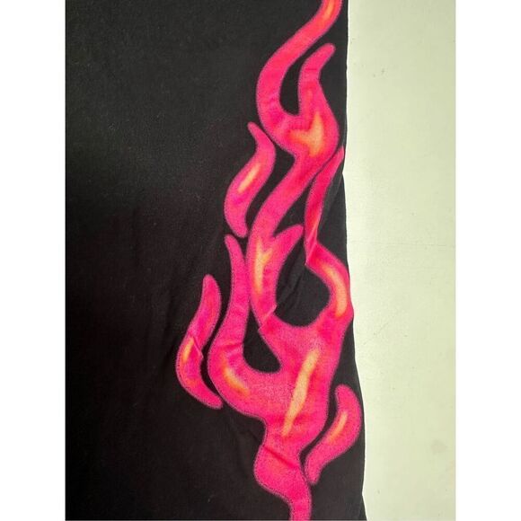 Bad Bunny concert t shirt Pink Flames Design Men's size medium Black Cotton - Picture 4 of 9